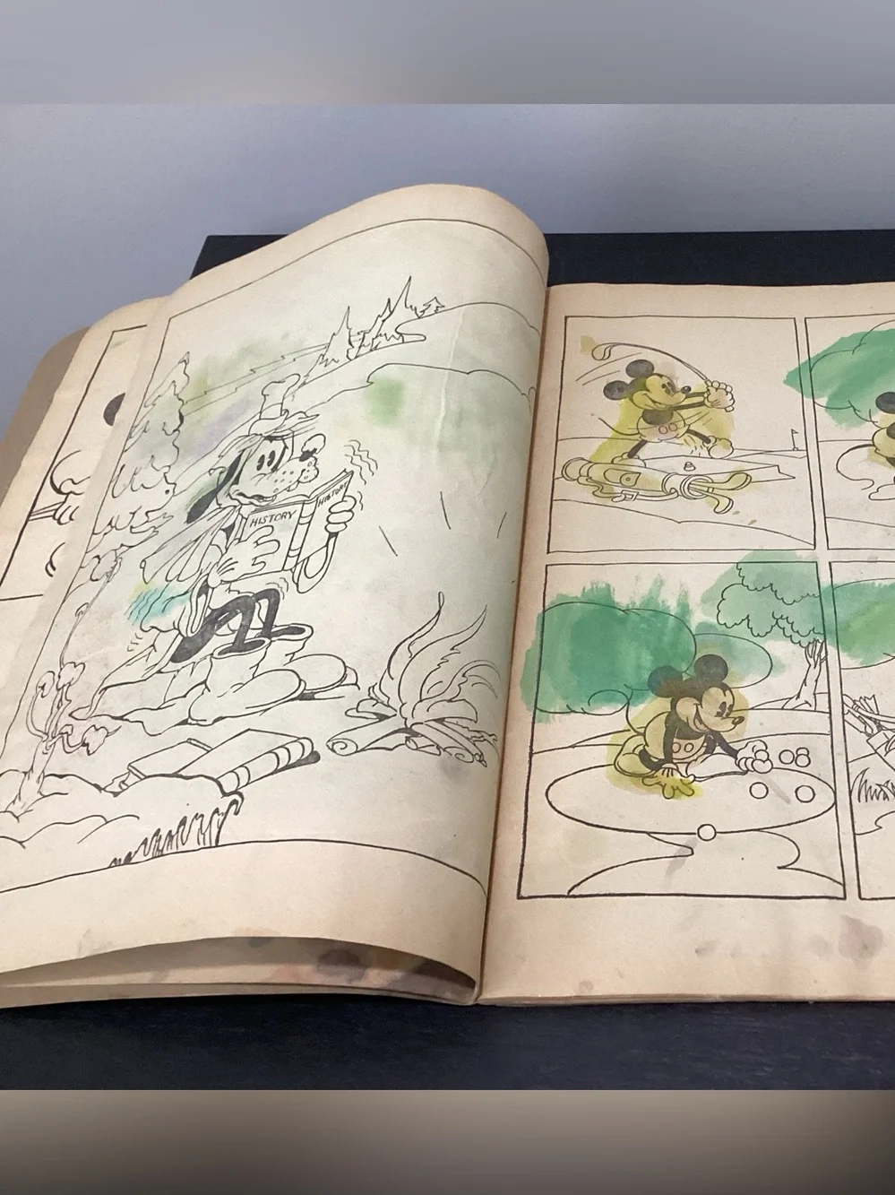 Vtg. A Walt Disney PAINTBOOK original cost 79 cents. Minimal watercolor paint